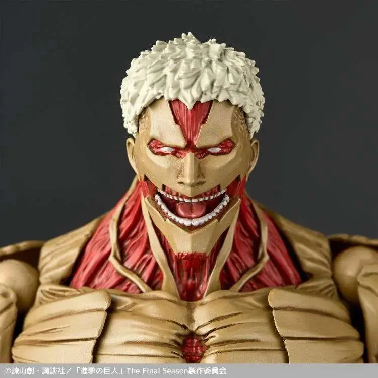 Revoltech A.y. Attack On Titan Armored Titan