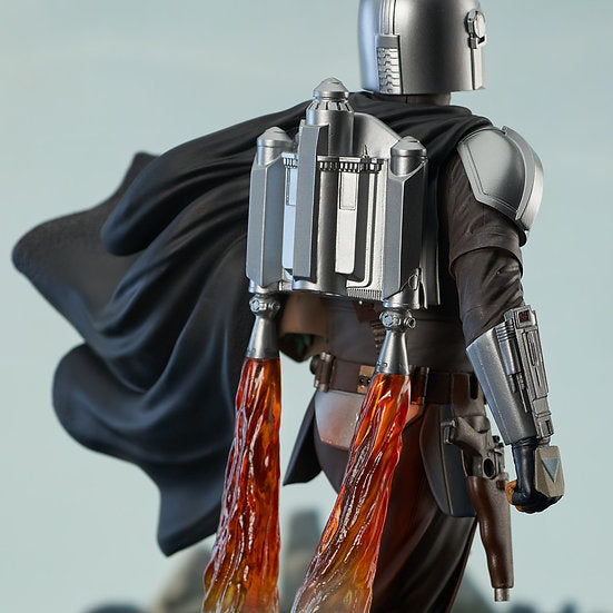Star Wars The Mandalorian Milestones Mandalorian & The Child 35cm