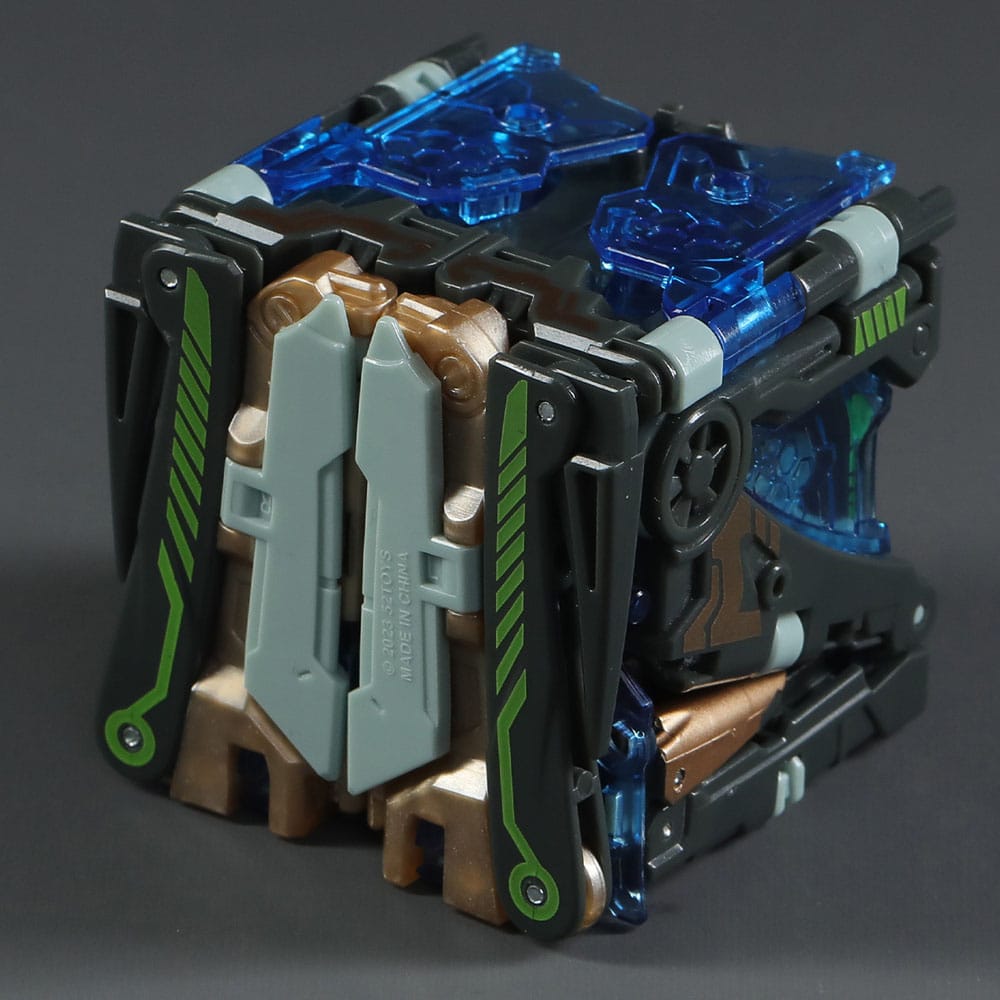Beastbox Figure Cubes BB-64 Radioheadar (Bat) 31 cm