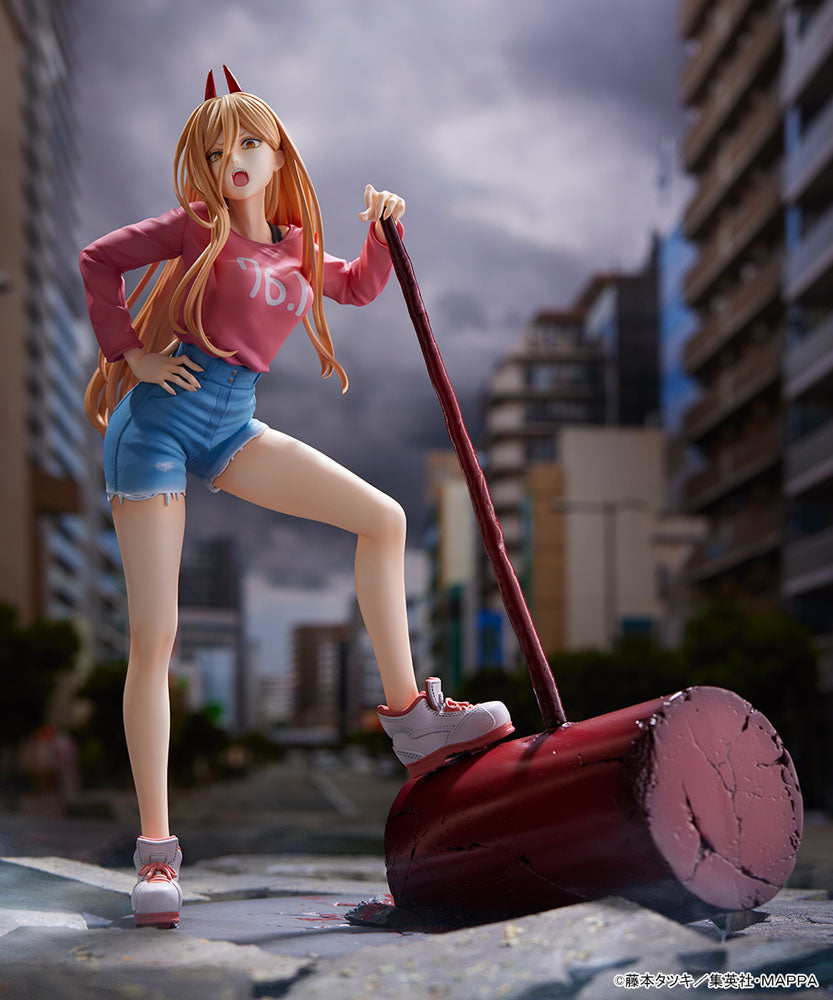 Statua in PVC di Chainsaw Man 1/7 Power 27 cm