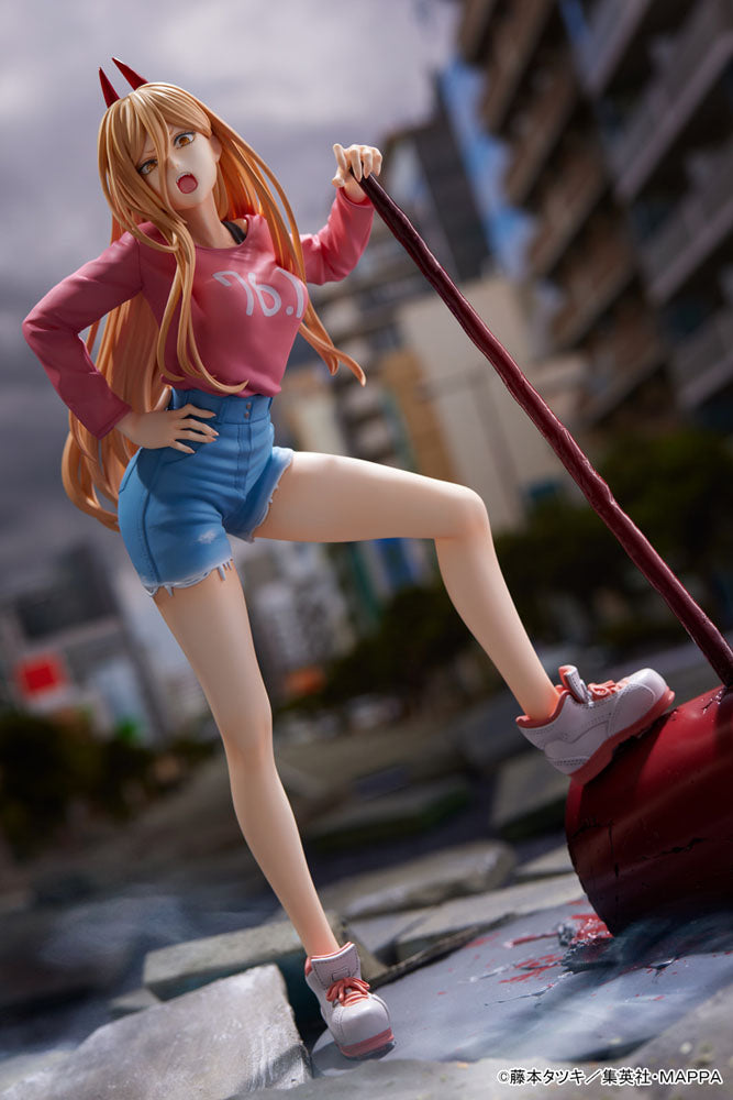 Statua in PVC di Chainsaw Man 1/7 Power 27 cm