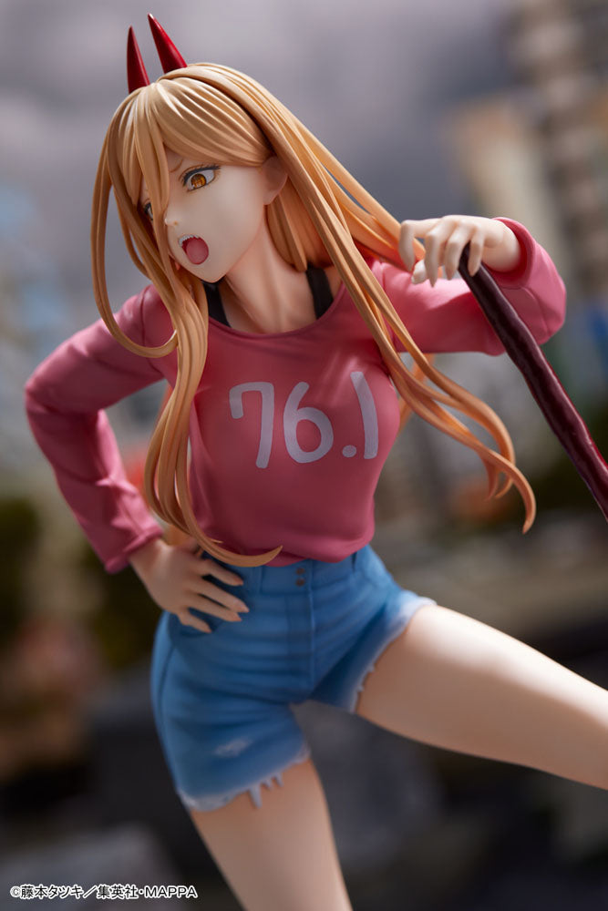 Statua in PVC di Chainsaw Man 1/7 Power 27 cm