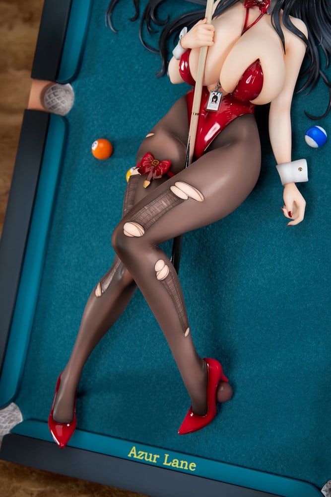 Azur Lane PVC Statue 1/7 Taihou Fun on the Baize Ver. 27 cm