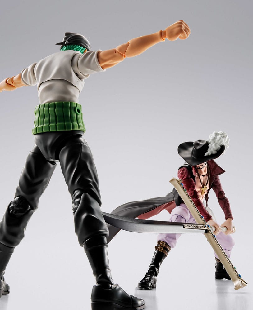 One Piece SHFiguarts Action Figure Dracule Mihawk Hawkeye 17 cm