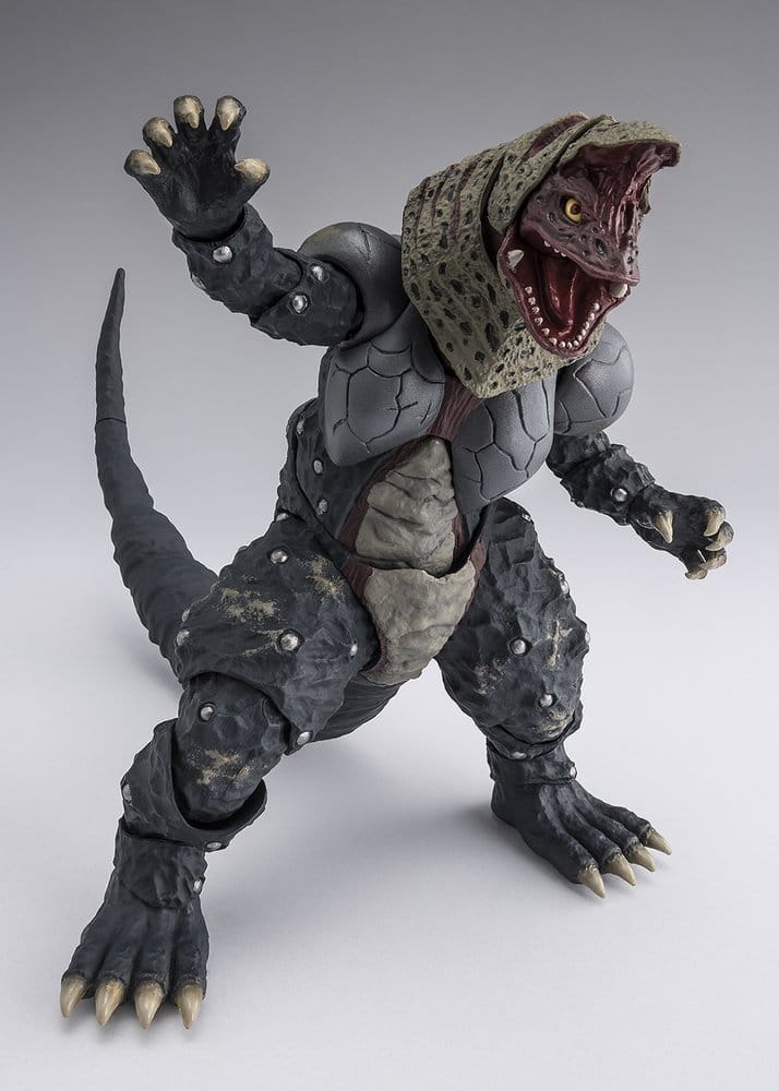 Ultraman Series S.H.Figuarts Shinkocchou Seihou Action Figure Golza 30th Anniversary Edition 15 cm