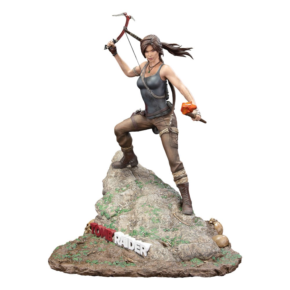 Tomb Raider Lara Croft Survivor Age PVC Statue 33 cm