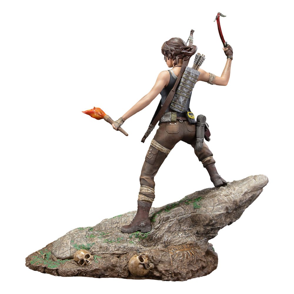 Tomb Raider Lara Croft Survivor Age PVC Statue 33 cm