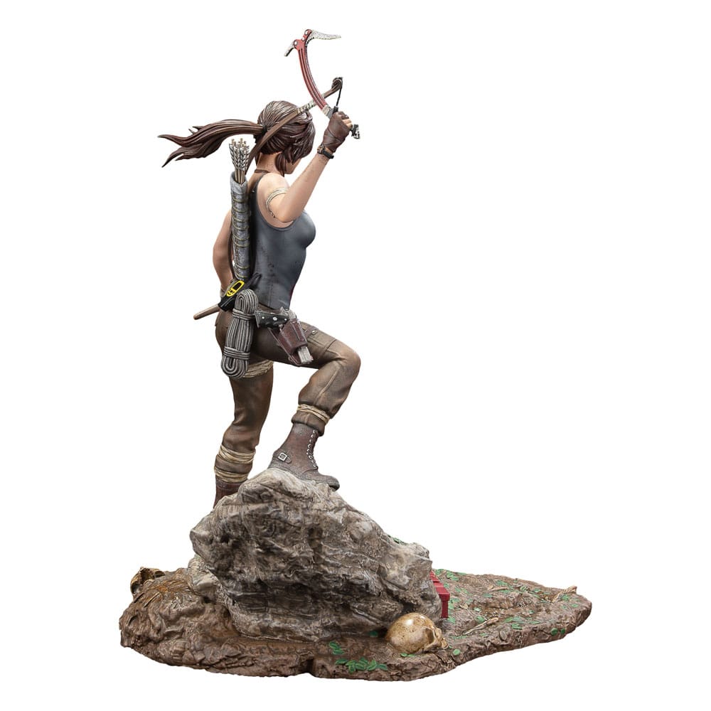 Tomb Raider Lara Croft Survivor Age PVC Statue 33 cm