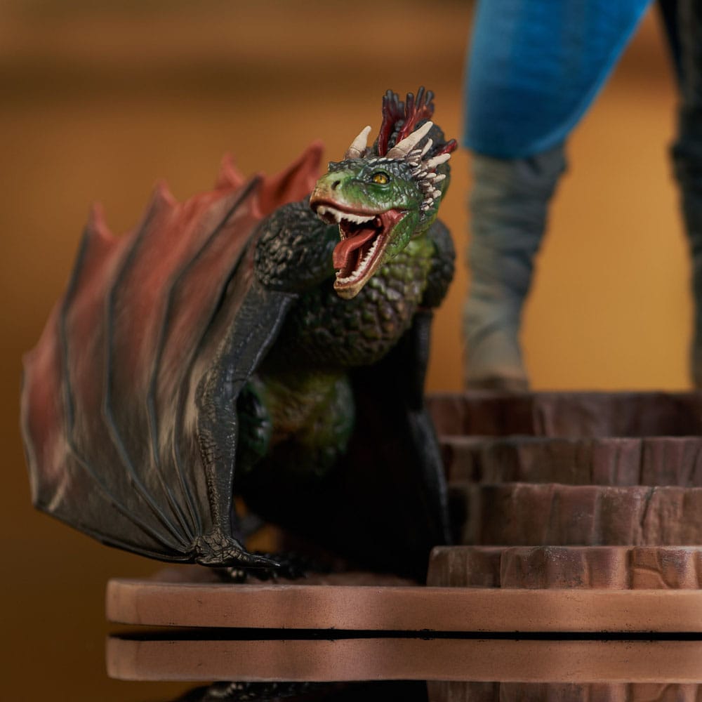Game of Thrones Deluxe Gallery PVC Statue Daenerys Targaryen 24 cm
