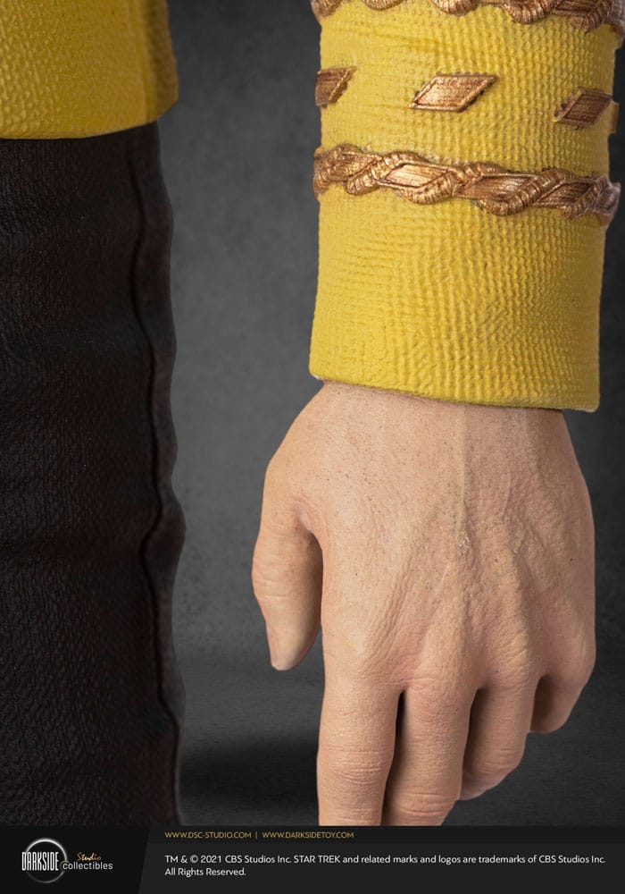 Star Trek Musuem Statue 1/3 Captain James T Kirk 64 cm