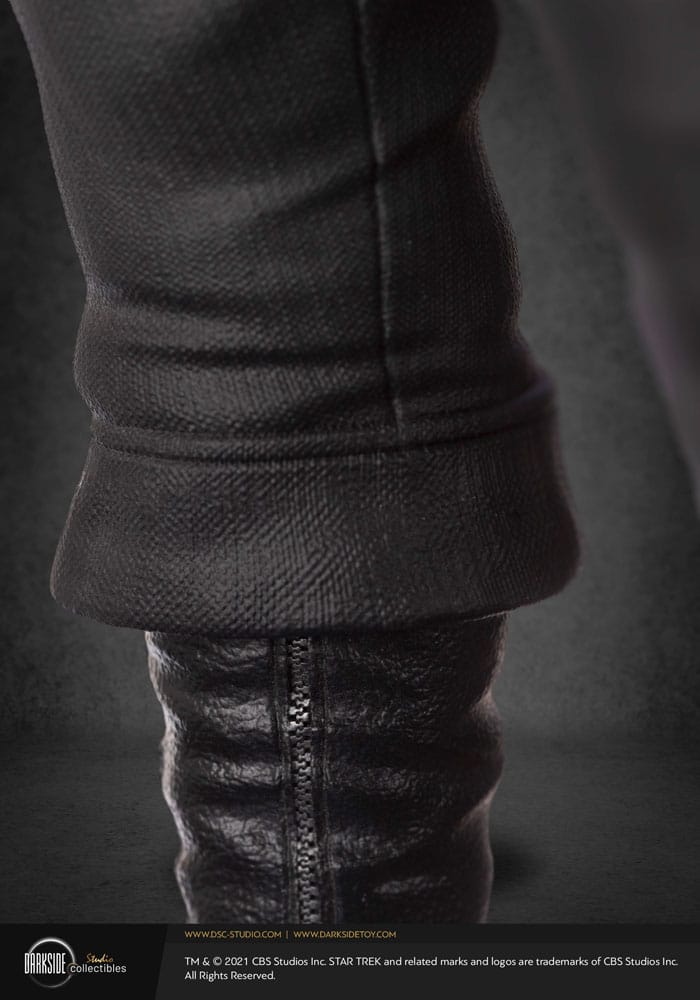 Star Trek Musuem Statue 1/3 Captain James T Kirk 64 cm