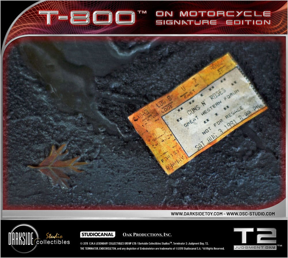 Terminator 2 Statue T-800 On Motorcycle Limited Signature Edition 70 cm