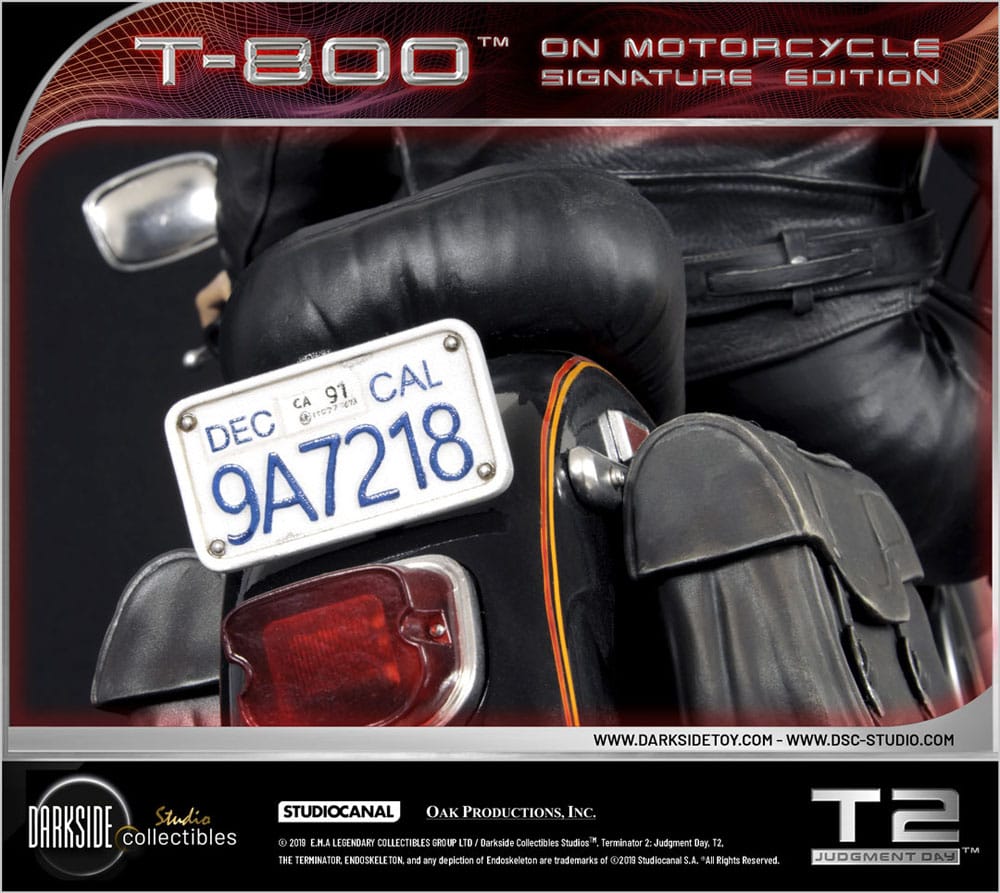 Terminator 2 Statue T-800 On Motorcycle Limited Signature Edition 70 cm