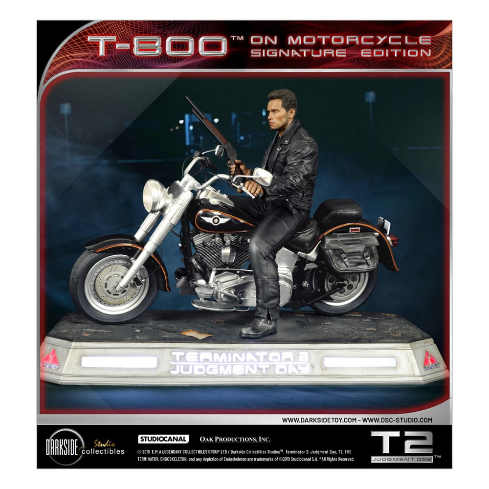 Terminator 2 Statue T-800 On Motorcycle Limited Signature Edition Exclusive 70 cm