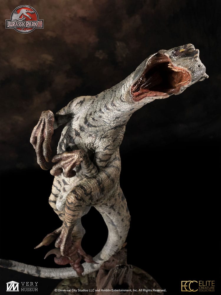 Jurassic Park III Maquette 1/4 Female Velociraptor White Queen 103 cm
