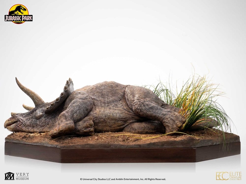 Jurassic Park Maquette 1/8 Sick Triceratops 96 cm