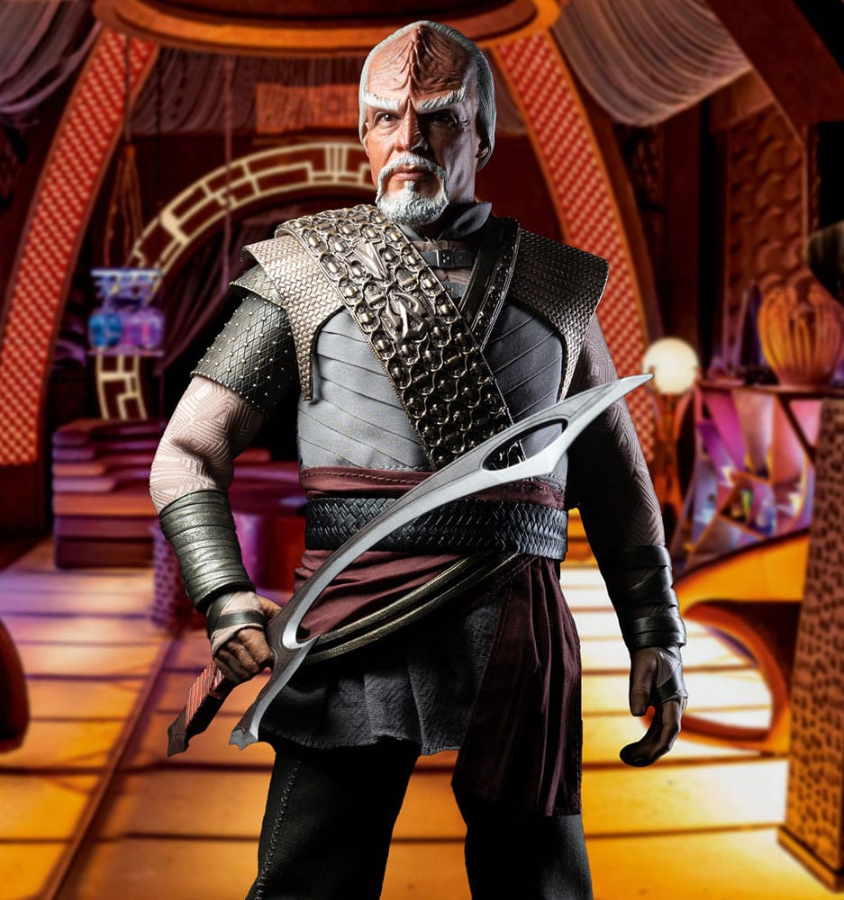 Star Trek: Picard Action Figure 1/6 Worf 30 cm