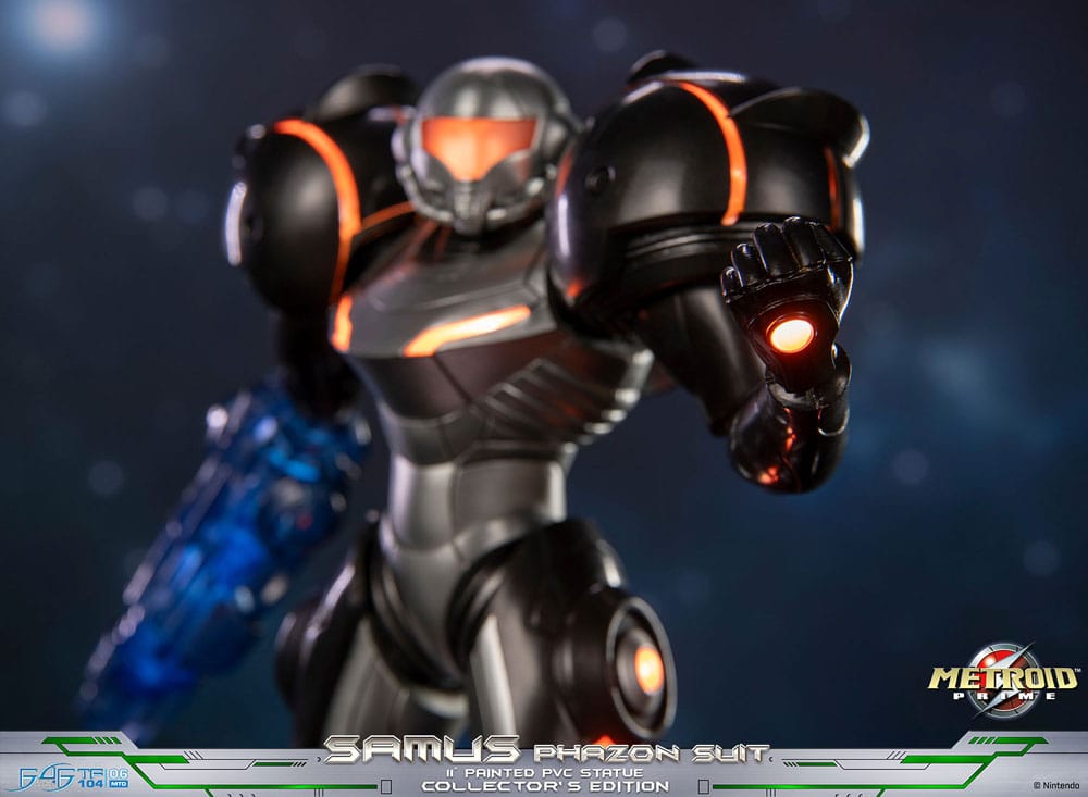 Metroid Prime PVC Statue Samus Phazon Suit Collector's Edition 28 cm