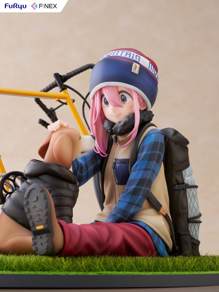 Statua in PVC Laid Back Camp F:NEX 1/7 Nadeshiko Kagamihara 13 cm