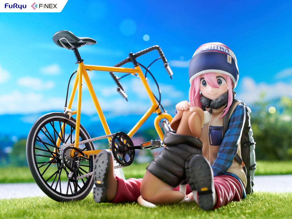 Statua in PVC Laid Back Camp F:NEX 1/7 Nadeshiko Kagamihara 13 cm