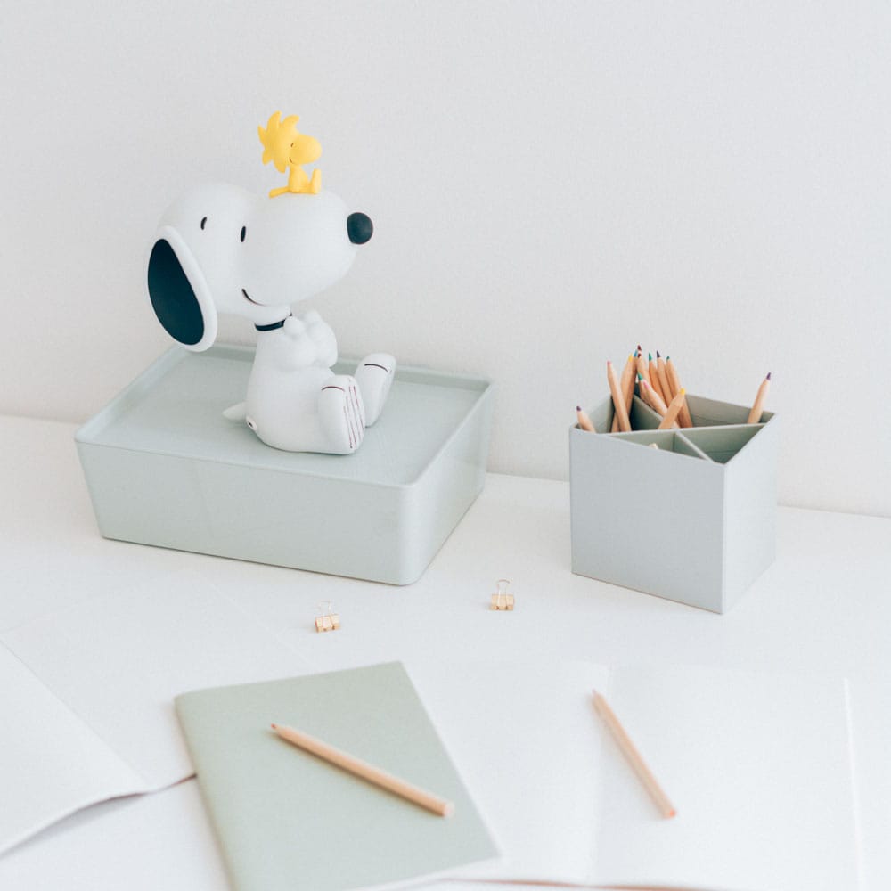 Peanuts Lamp with USB-C Snoopy