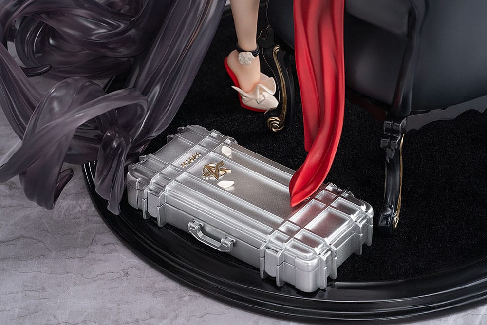 Knives Out PVC Statue 1/7 Diane: Banquet Dance Ver. 29 cm