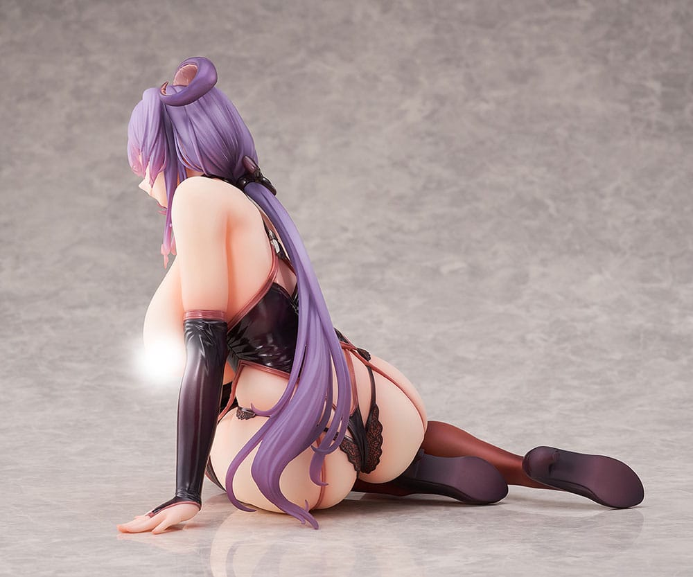 Succubus Homestay Statue 1/5 Sakuma Shiori 17 cm