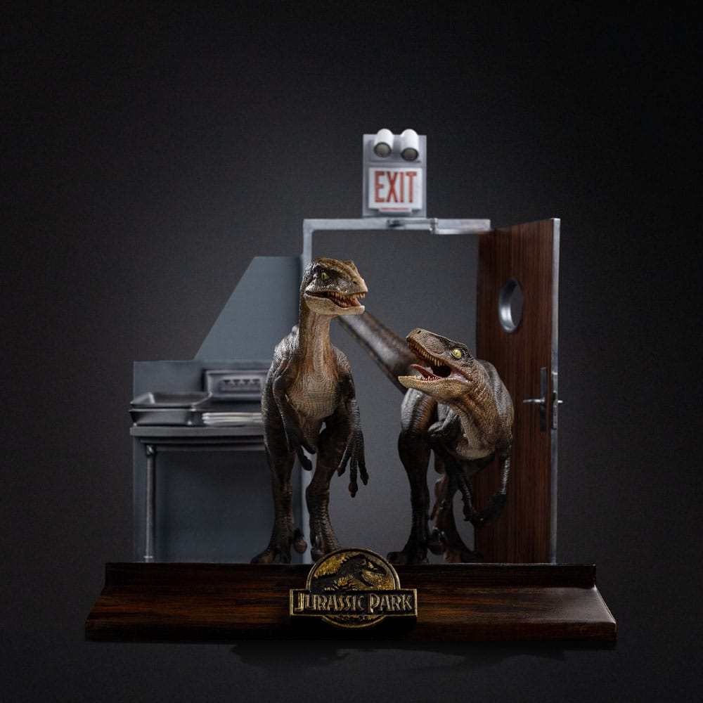 Jurassic Park Art Scale Statue 1/10 Raptors at the Kitchen's Door 28 cm