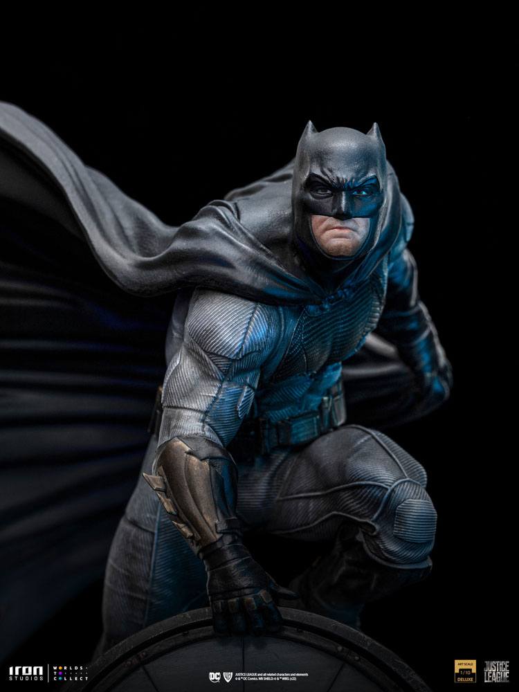 Zack Snyder's Justice League Deluxe Art Scale Statue 1/10 Batman on Batsignal 28 cm