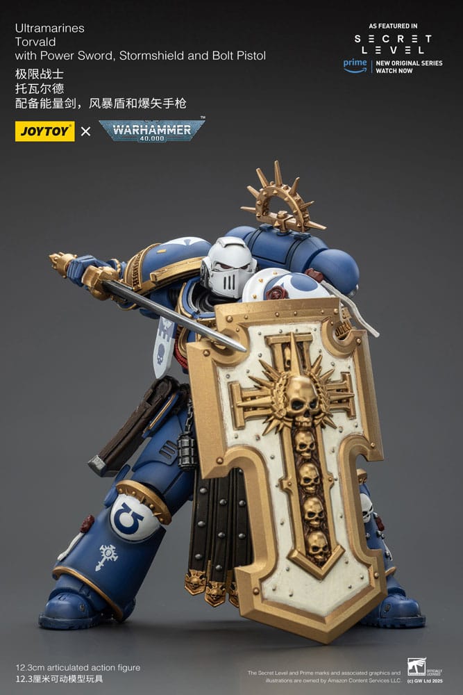 Warhammer 40,000 Action Figure Ultramarines Torvald with Power Sword, Stormshield and Bolt Pistol 13 cm