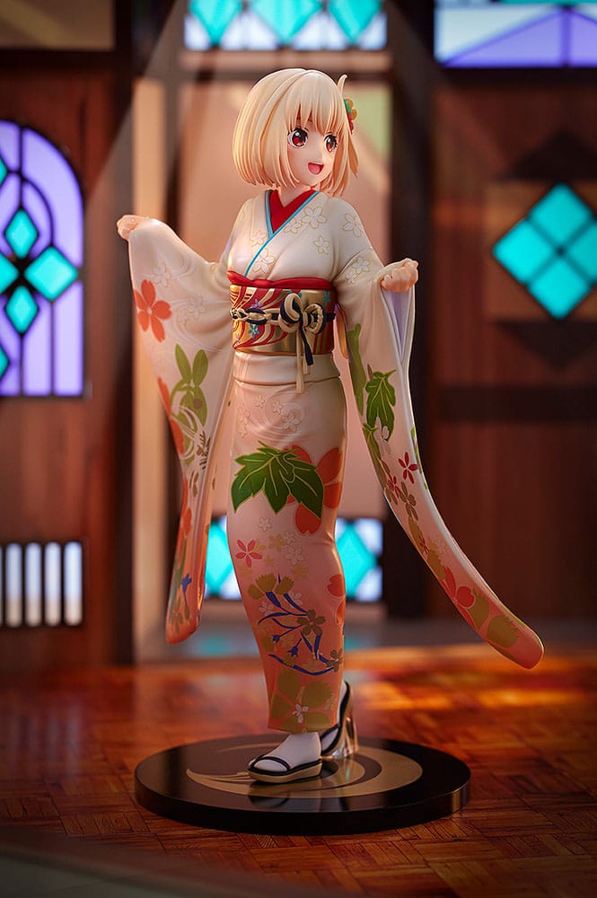 Statua di rinculo di Lycoris 1/7 Chisato Nishikigi haregi Ver. 23 centimetri