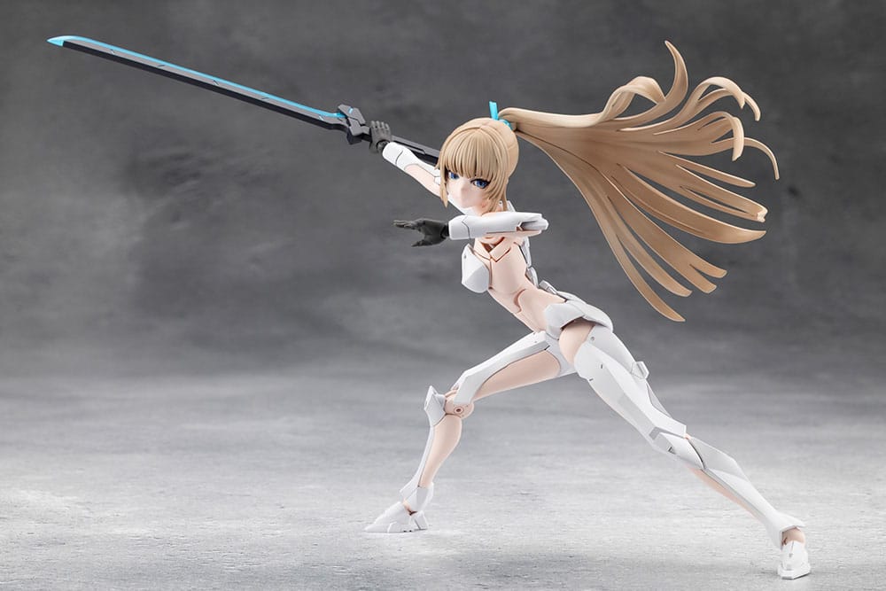 Megalomaria Unlimited Universe Plastic Model Kit Emulator 16 cm