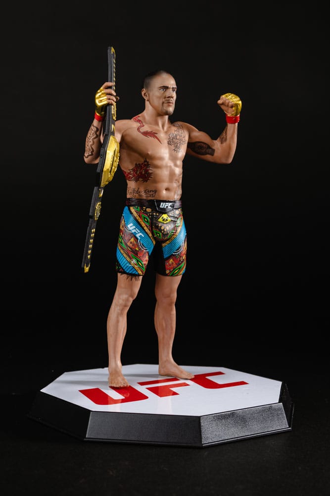 UFC Posed PVC Statue Alex Pereira 18 cm