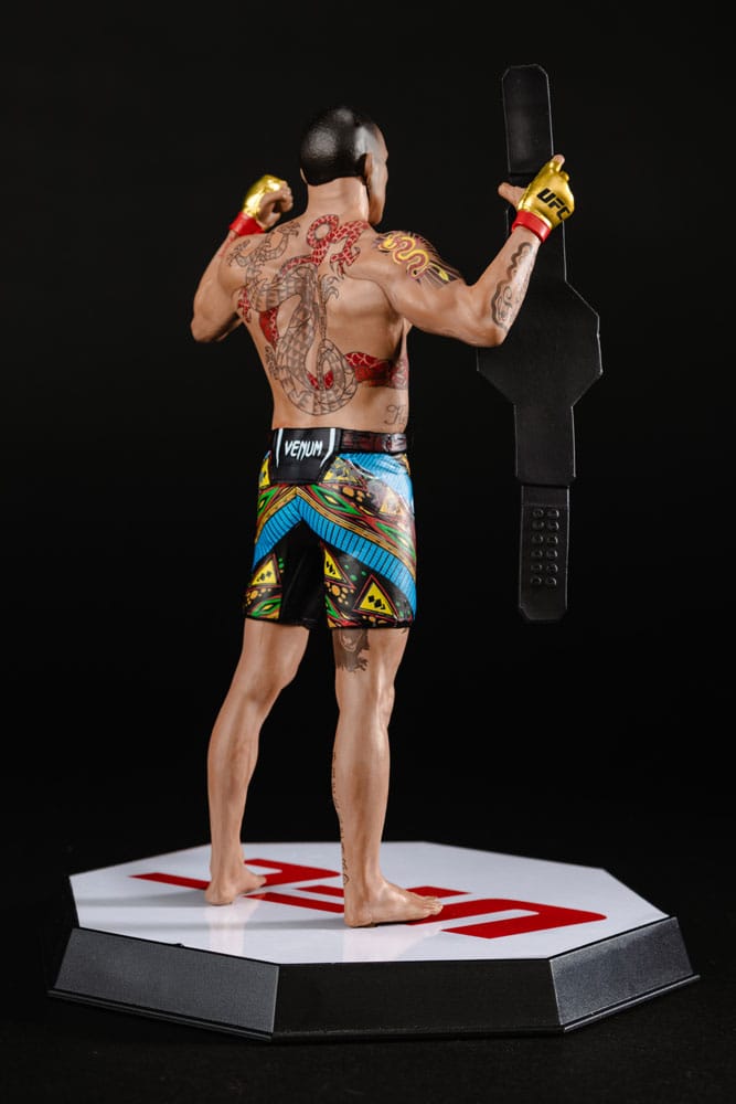 UFC Posed PVC Statue Alex Pereira 18 cm