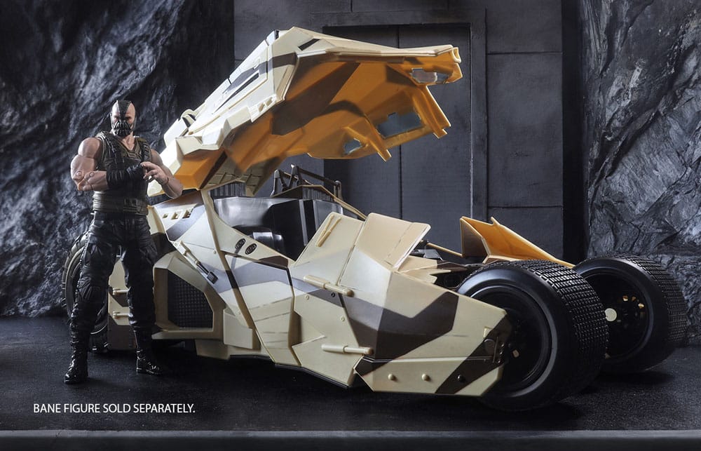 Tumbler mimetico DC Multiverse Vehicle (Il cavaliere oscuro - Il ritorno) (etichetta oro) 45 cm