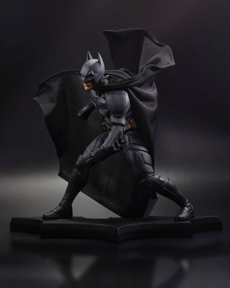 DC Direct  Statue DC Movie Statues Batman (The Dark Knight) 24 cm