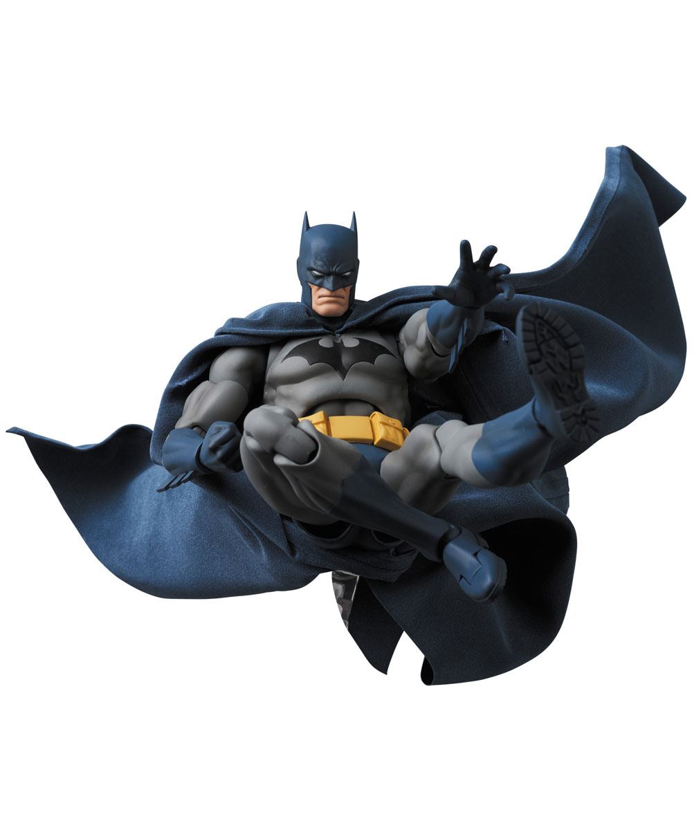 DC Comics MAFEX Action Figure Batman Hush Ver. (Reproduction) 16 cm