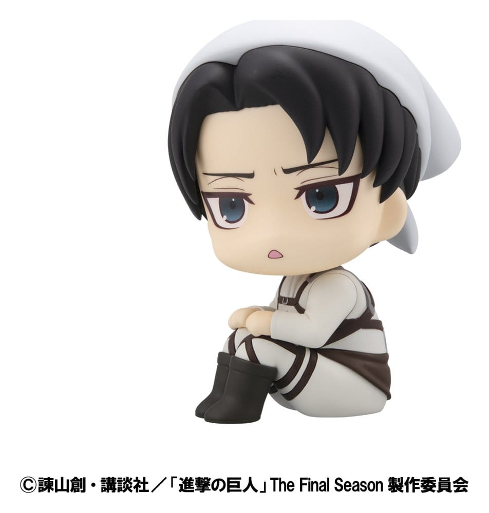 Attack on Titan Look Up PVC Statue Levi Cleaning up Ver. 11 cm