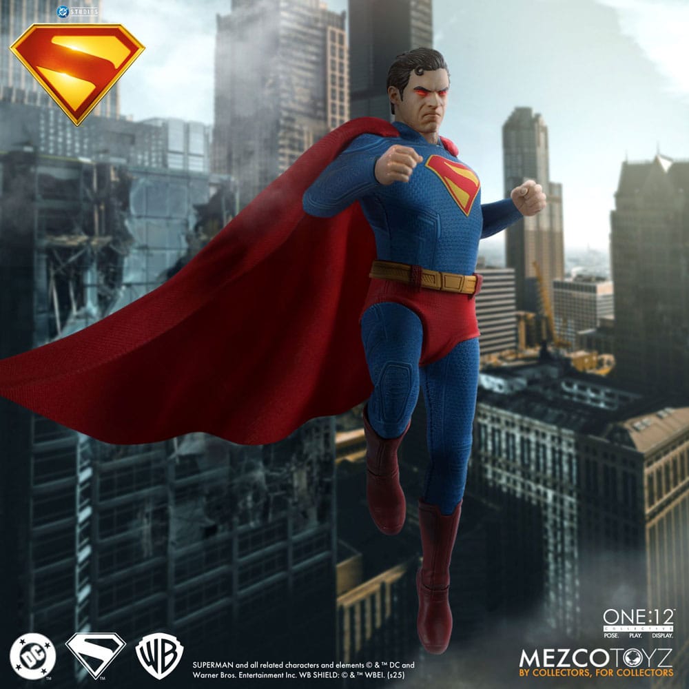 Superman (2025) Action Figure 1/12 Superman 17 cm