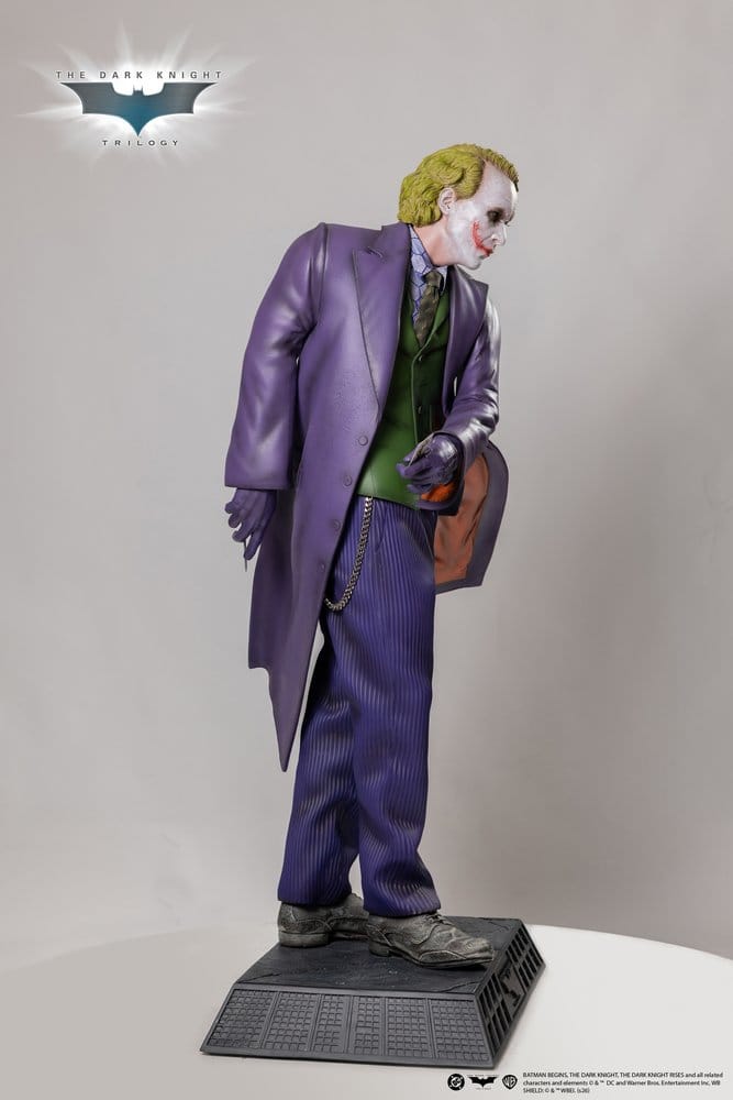 Batman The Dark Knight Life-Size Statue Joker 200 cm