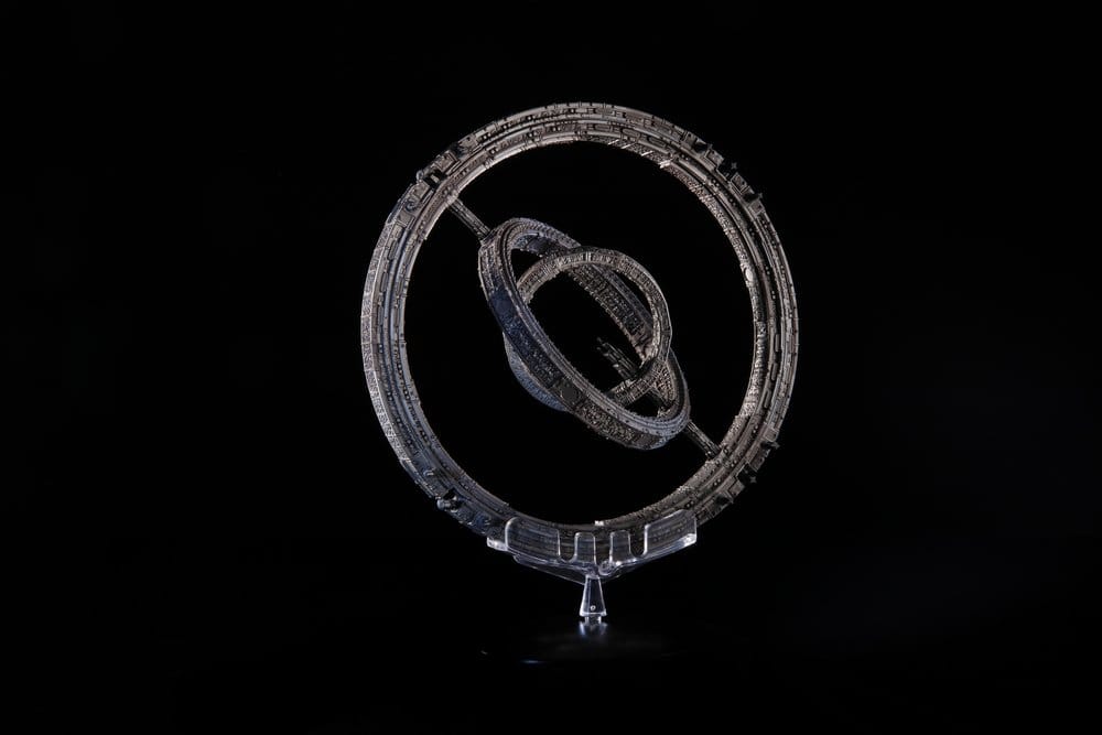 Foundation Die-Cast The Invictus Spaceship 20 cm