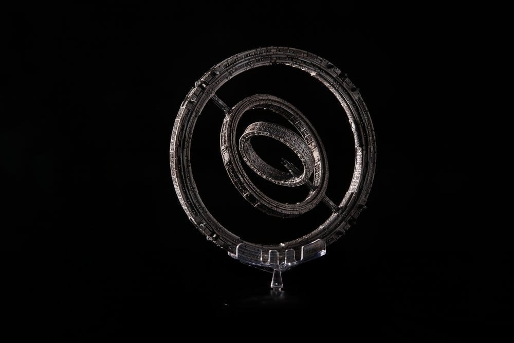 Foundation Die-Cast The Invictus Spaceship 20 cm