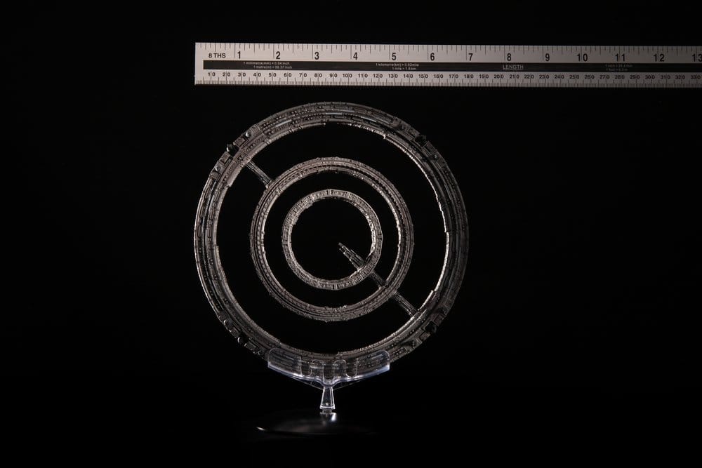 Foundation Die-Cast The Invictus Spaceship 20 cm