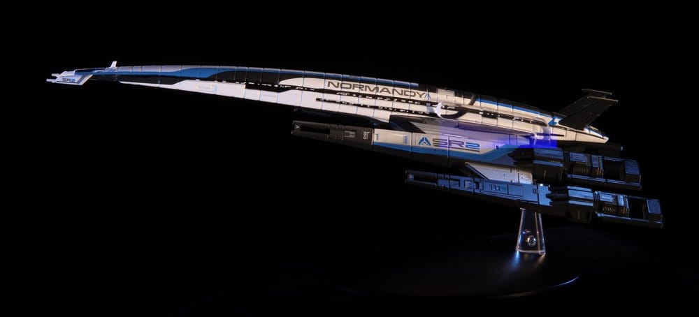 Mass Effect Die-Cast Normandy SR-2 22 cm