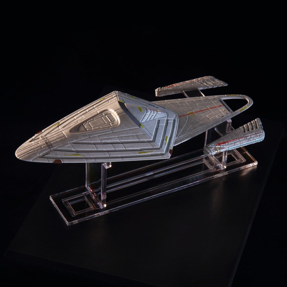 Star Trek Library Die-Cast U.S.S. Voyager NCC-74656-J 10 cm