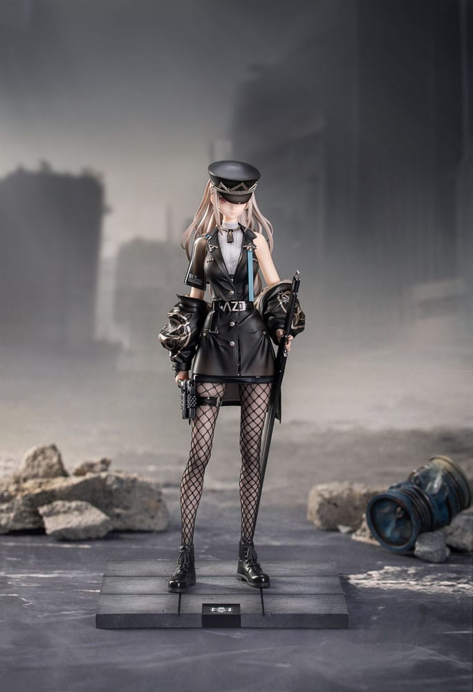 AZ: PVC Statue 1/7 [B] Full Dress 25 cm