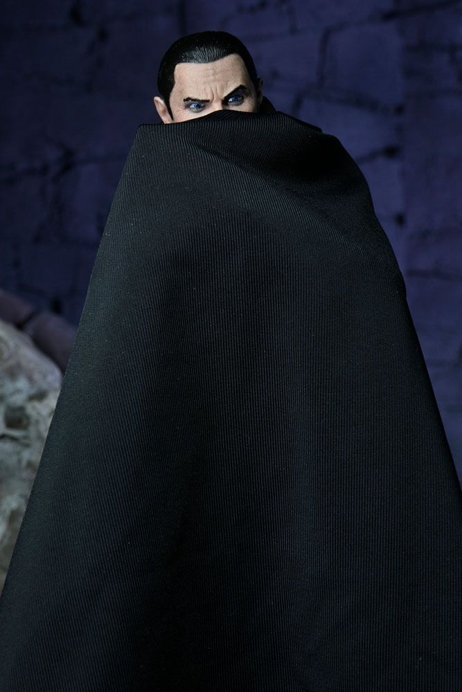 Universal Monsters Action Figure Ultimate Dracula (Transylvania) 18 cm