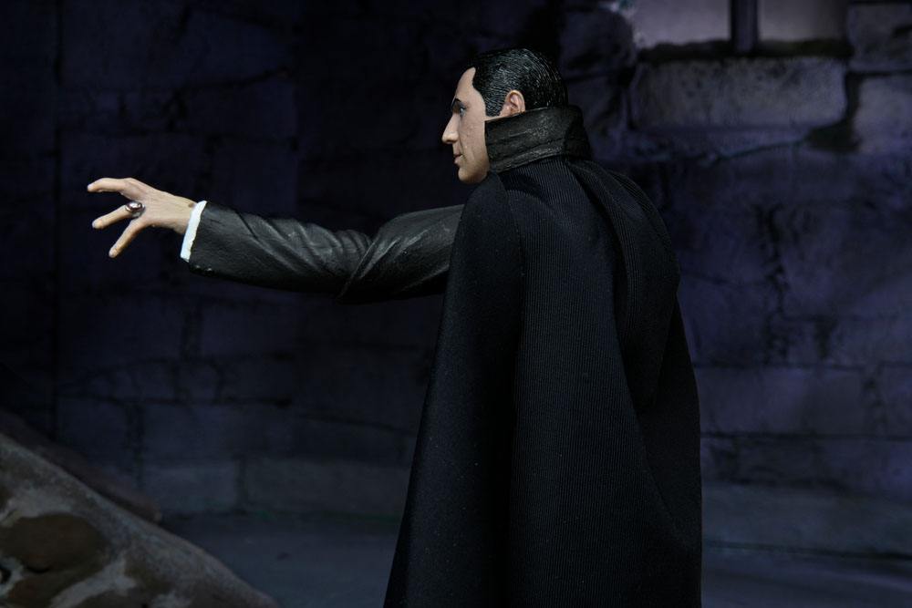 Universal Monsters Action Figure Ultimate Dracula (Transylvania) 18 cm