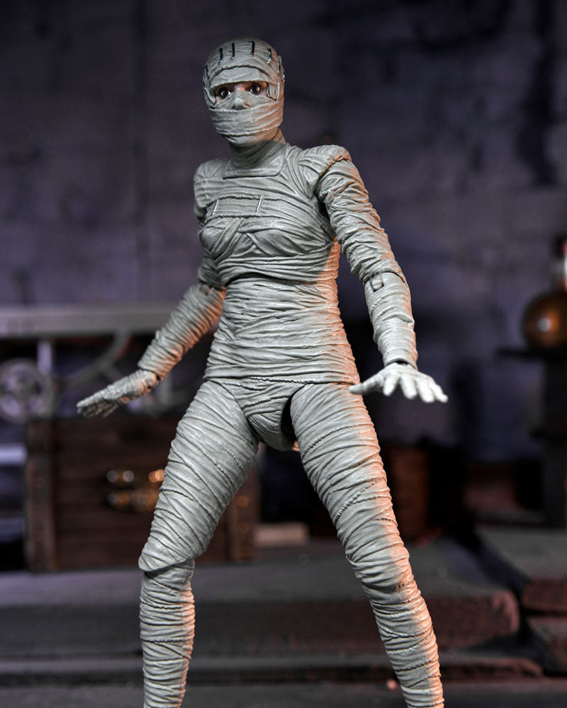 Action figure Universal Monsters Ultimate Bride of Frankenstein (colore) 18 cm