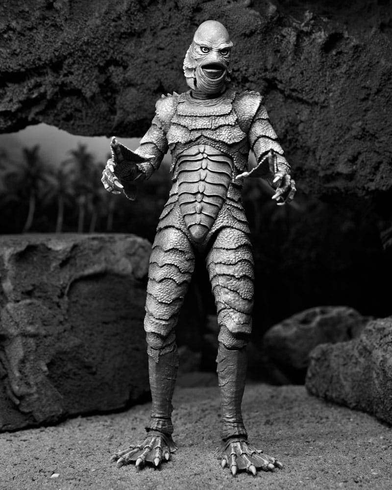 Universal Monsters Action Figure Ultimate Creature from the Black Lagoon (B&W) 18 cm